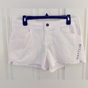 AFTCO Women’s Hybrid Shorts Size 8
